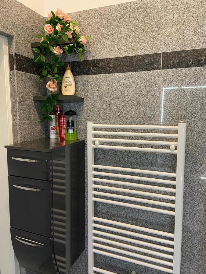 וינה New Cozy Apartment, Top Location, 12 Min To Center מראה חיצוני תמונה
